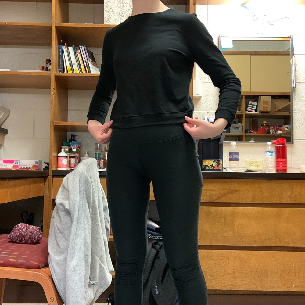 Black Long Sleeved Crop Top